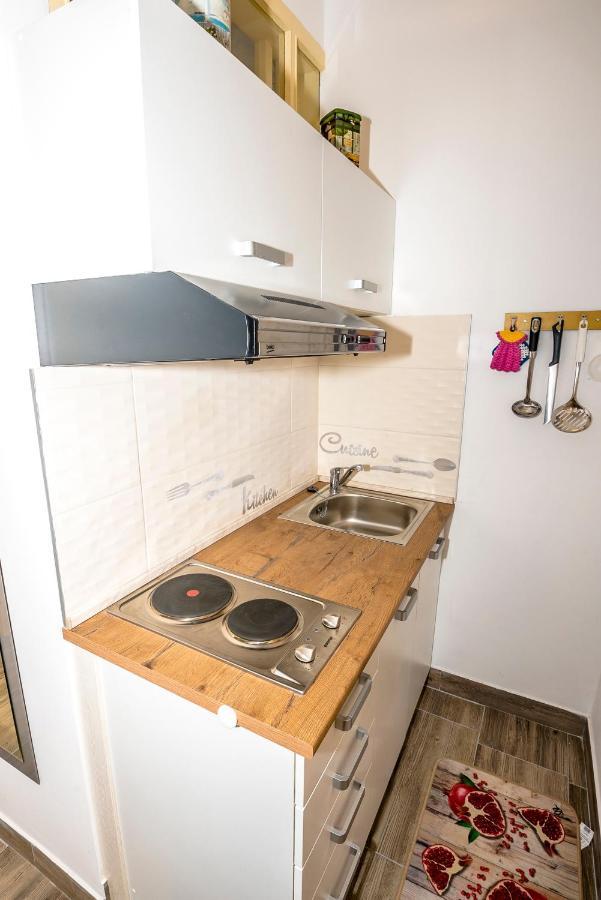 Guest House Ab Adria Home روفينج المظهر الخارجي الصورة