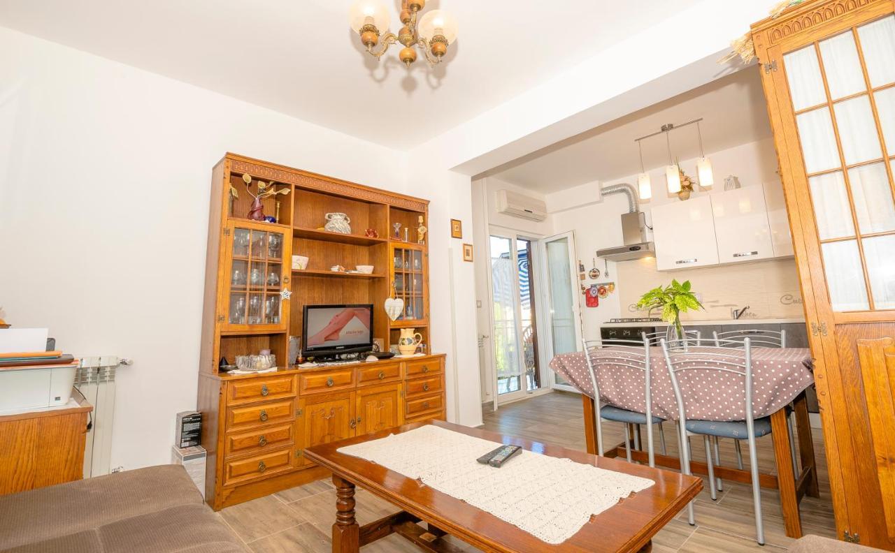 Guest House Ab Adria Home روفينج المظهر الخارجي الصورة