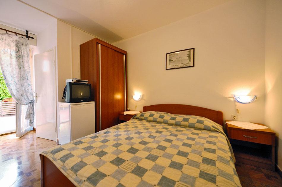 Guest House Ab Adria Home روفينج الغرفة الصورة
