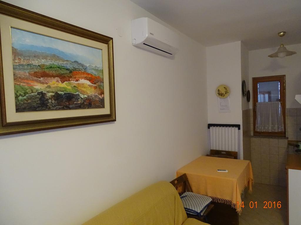 Guest House Ab Adria Home روفينج الغرفة الصورة