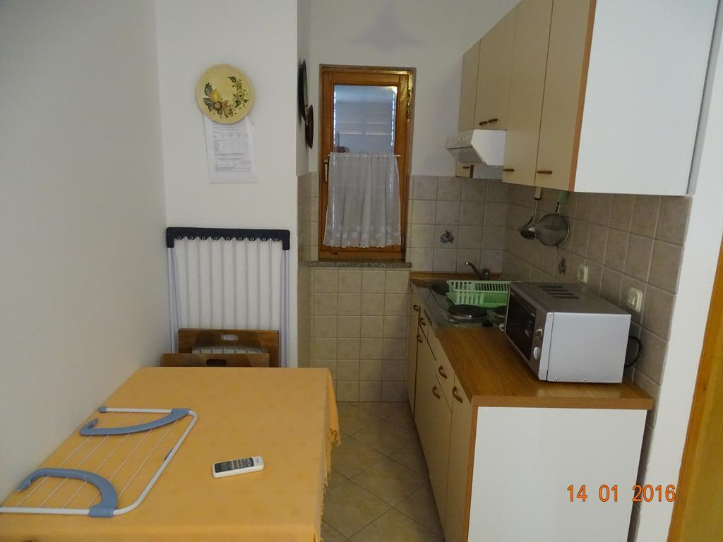 Guest House Ab Adria Home روفينج الغرفة الصورة