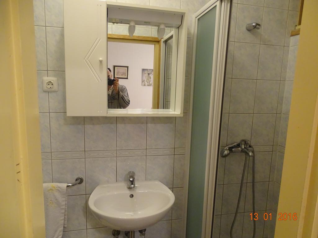 Guest House Ab Adria Home روفينج الغرفة الصورة