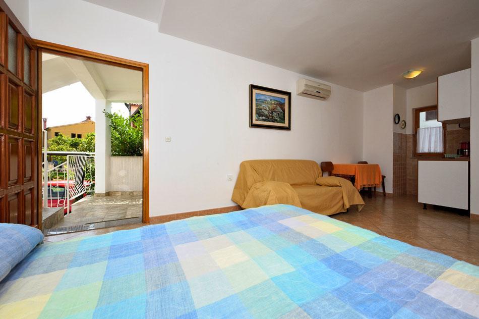 Guest House Ab Adria Home روفينج الغرفة الصورة