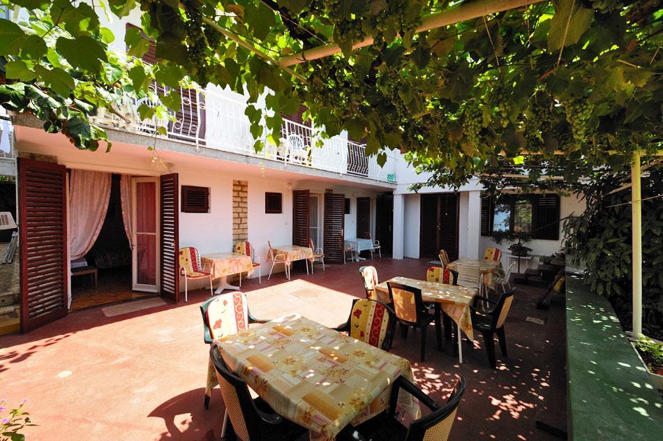 Guest House Ab Adria Home روفينج المظهر الخارجي الصورة